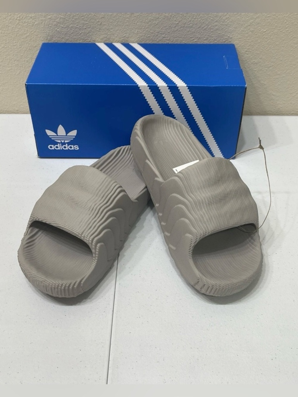 Adidas Adilette 22 Men’s Core Black/Light Brown Slides HQ4670 Sizes 6